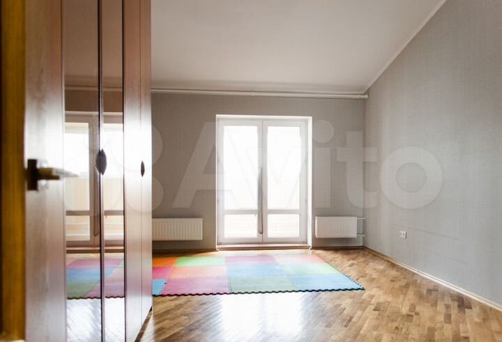 3-к. квартира, 92 м², 6/6 эт.