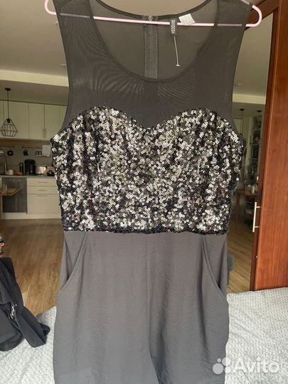 Комбинезон H&M праздничный с паетками, 46 размер