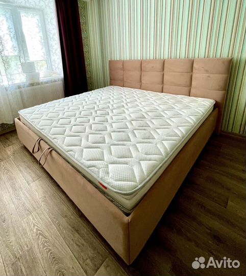 Кровать ormatek с новым матрасом 200*200