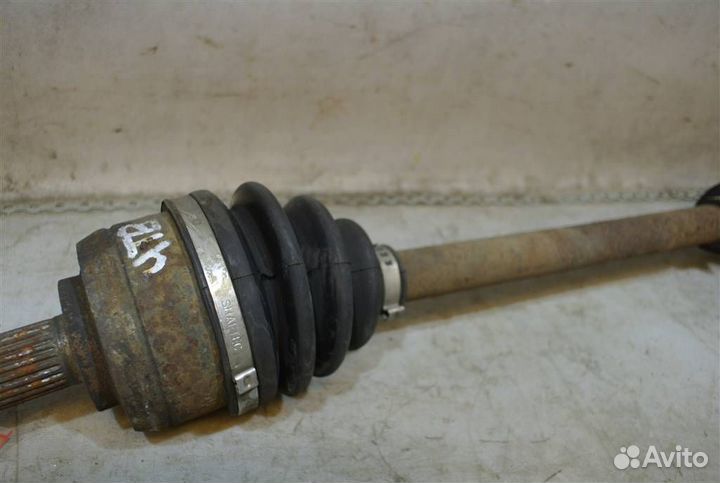 Полуось передняя левая Renault Scenic 3 2009-2015