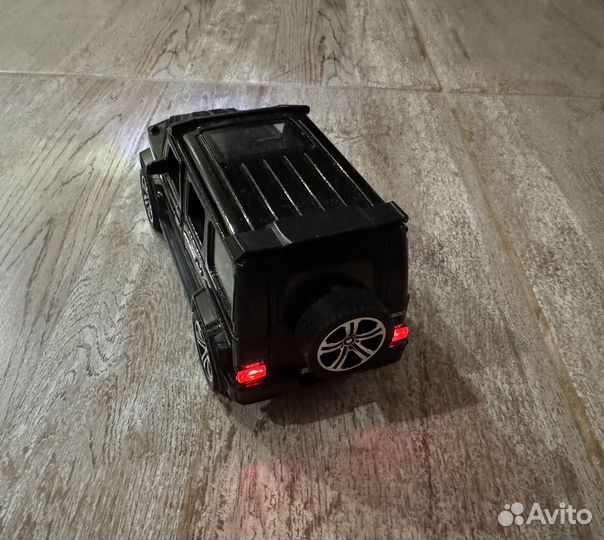 Машинка металлическая Mercedes-Bens G-800