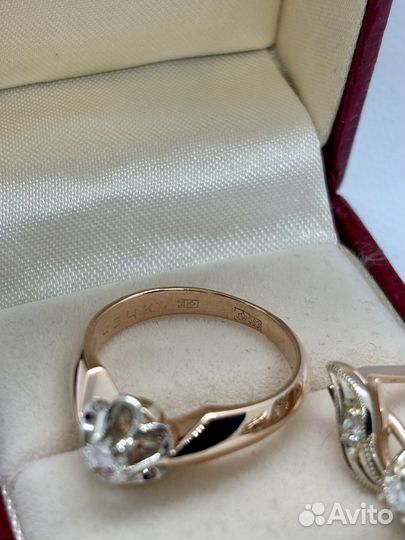 Золотой комплект 583 пробы с бриллиантами