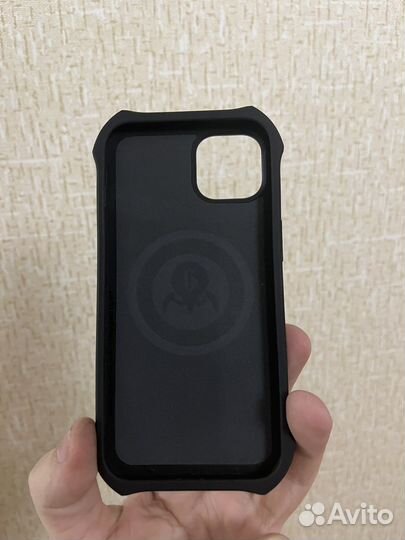 Чехол для iPhone 13