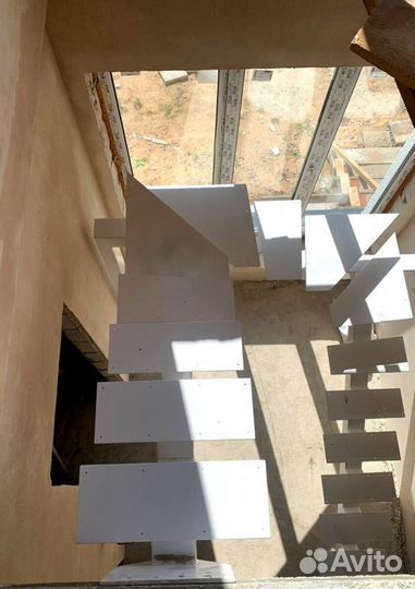 Лестница на монокосоуре