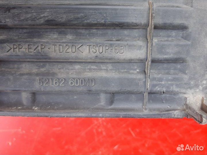 Накладка на бампер задняя Toyota Land Cruicer 200