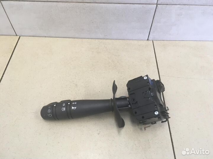 Переключатель поворотов подрулевой Logan 2005-2014