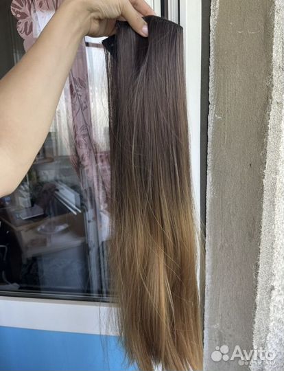 Волосы на заколках искусственные