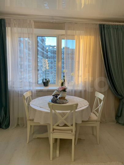 2-к. квартира, 60 м², 9/17 эт.