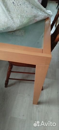 Стол Малайзия обеденный