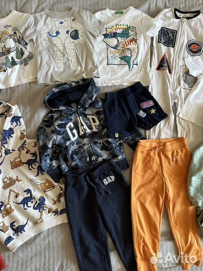 Пакет брендовой одежды на мальчика 98