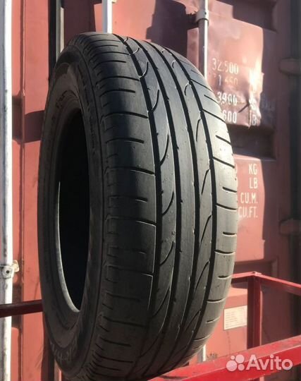 Bridgestone Dueler H/P Sport 215/65 R16 98H