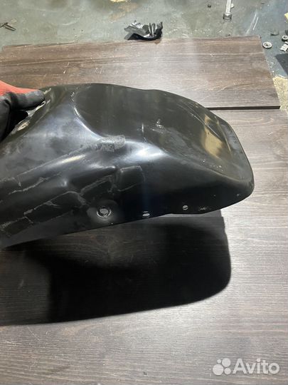 Подкрылок для Harley-Davidson V-Rod 02-06