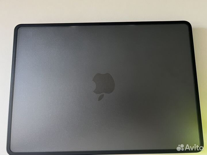 Macbook air 13 m2 8 256