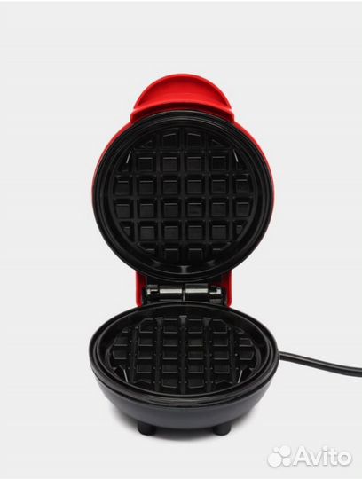 Электрическая вафельница новая