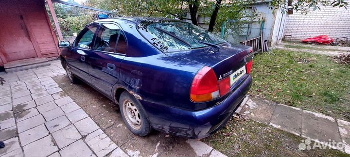 Mitsubishi Carisma 1.6 МТ, 1999, 340 000 км