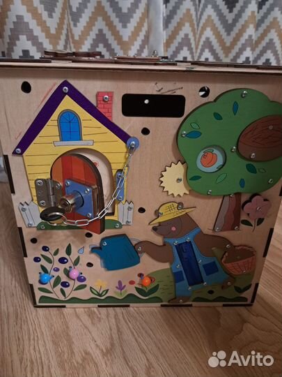 Бизиборд bizitoys