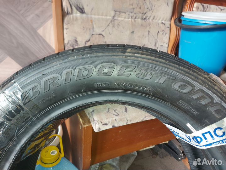 Bridgestone Dueler H/T 843 215/60 R17 H