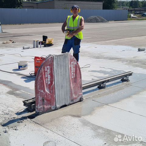 Помощник оператора алмазной резки, демонтажник