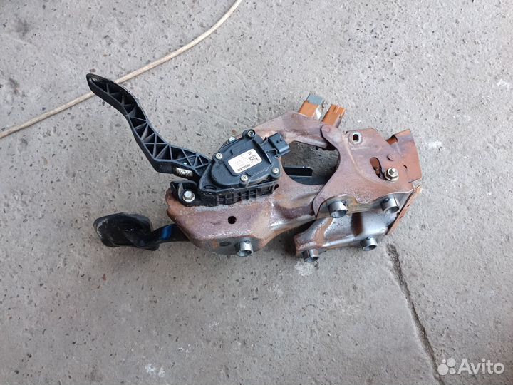 Педальный узел nissan qashqai же 11