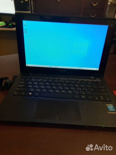 Нетбук Asus X200M