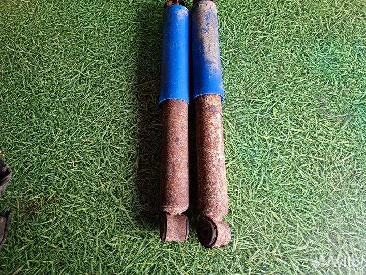 Амортизаторы УАЗ буханка 2009 г