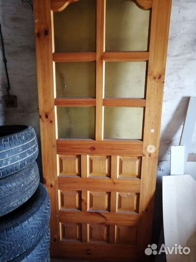 Двери из дерева