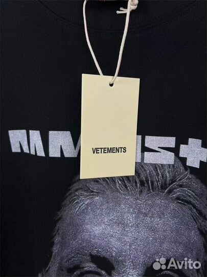 Футболка Vetements Rammstein оверсайз На руках