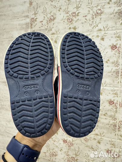Сандалии crocs c6