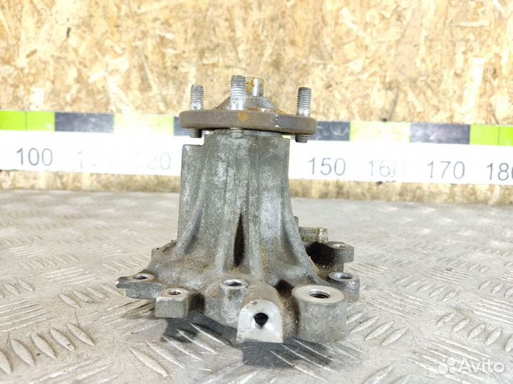 Насос водяной помпа Toyota Mark ii 1996-2000