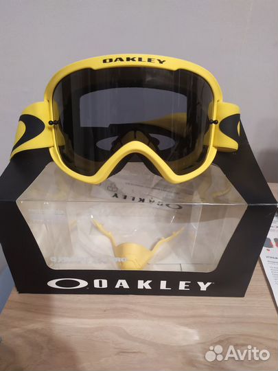 Шлем эндуро Just1 - J18 и очки Oakley