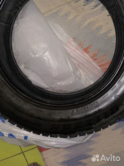 Bridgestone Blizzak Spike-01 235/65 R18