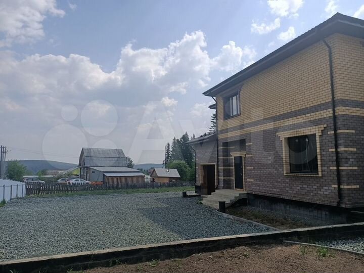 Коттедж 204 м² на участке 29 сот.