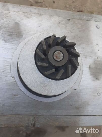 Помпа на опель кадет 1.3