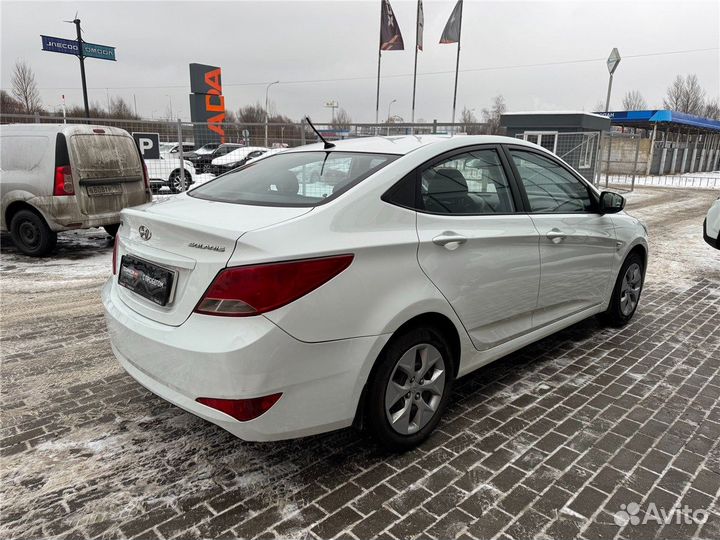 Hyundai Solaris 1.4 AT, 2015, 166 500 км