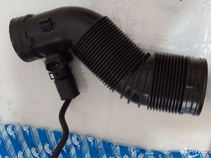 Патрубок воздушный датчиком