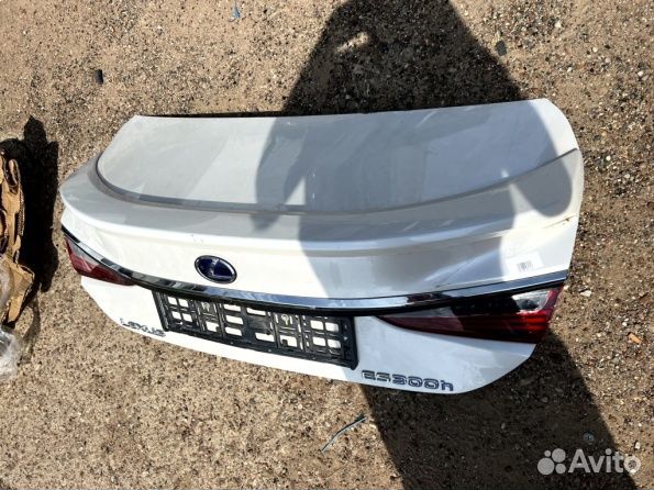 Lexus ES 60 Крышка багажника