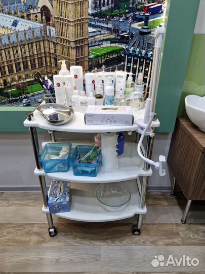 Подкатной столик