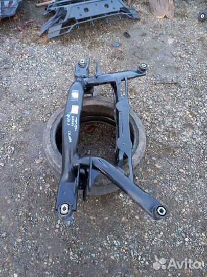 Подрамник задний Volkswagen Tiguan2