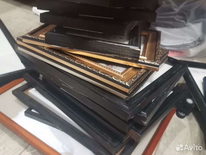 Рамки для фото и картин