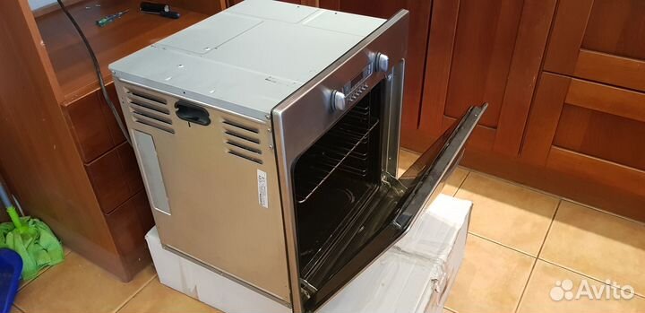 Духовой шкаф Ariston FM 27 M IX бу