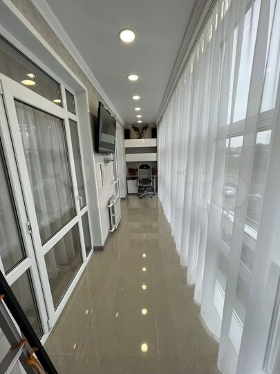 3-к. квартира, 108 м², 2/9 эт.