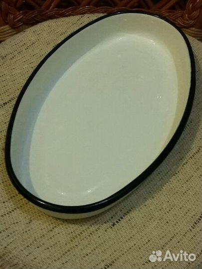 Кухонная утварь для готовки и сервировки