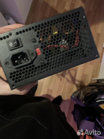 Блок питания 600w gigabyte