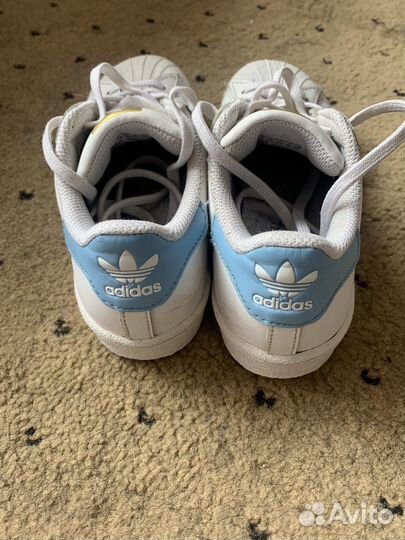 Кроссовки adidas