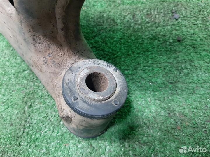 Рычаг передний правый нижний Mitsubishi Grandis 2