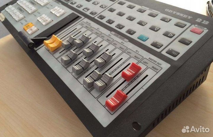 Odyssey B2 Цифровой видеомикшер новый