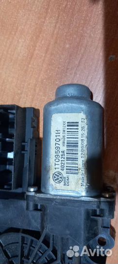 Мотор стеклоподъемника LH Skoda Octavia A5