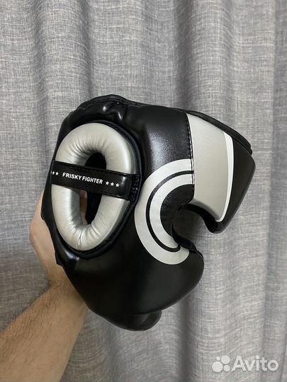 Шлем боксерский для единоборств черный