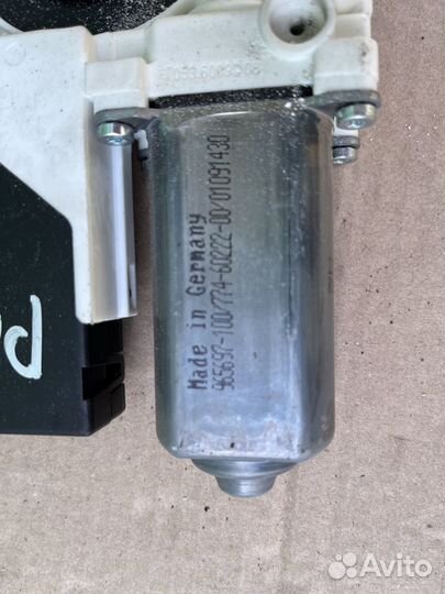 Моторчик стеклоподъемника Фольксваген Пассат сс