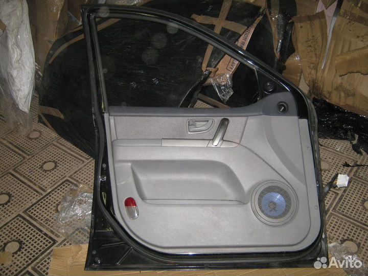 Дверь передняя левая Kia Sorento 1 BL